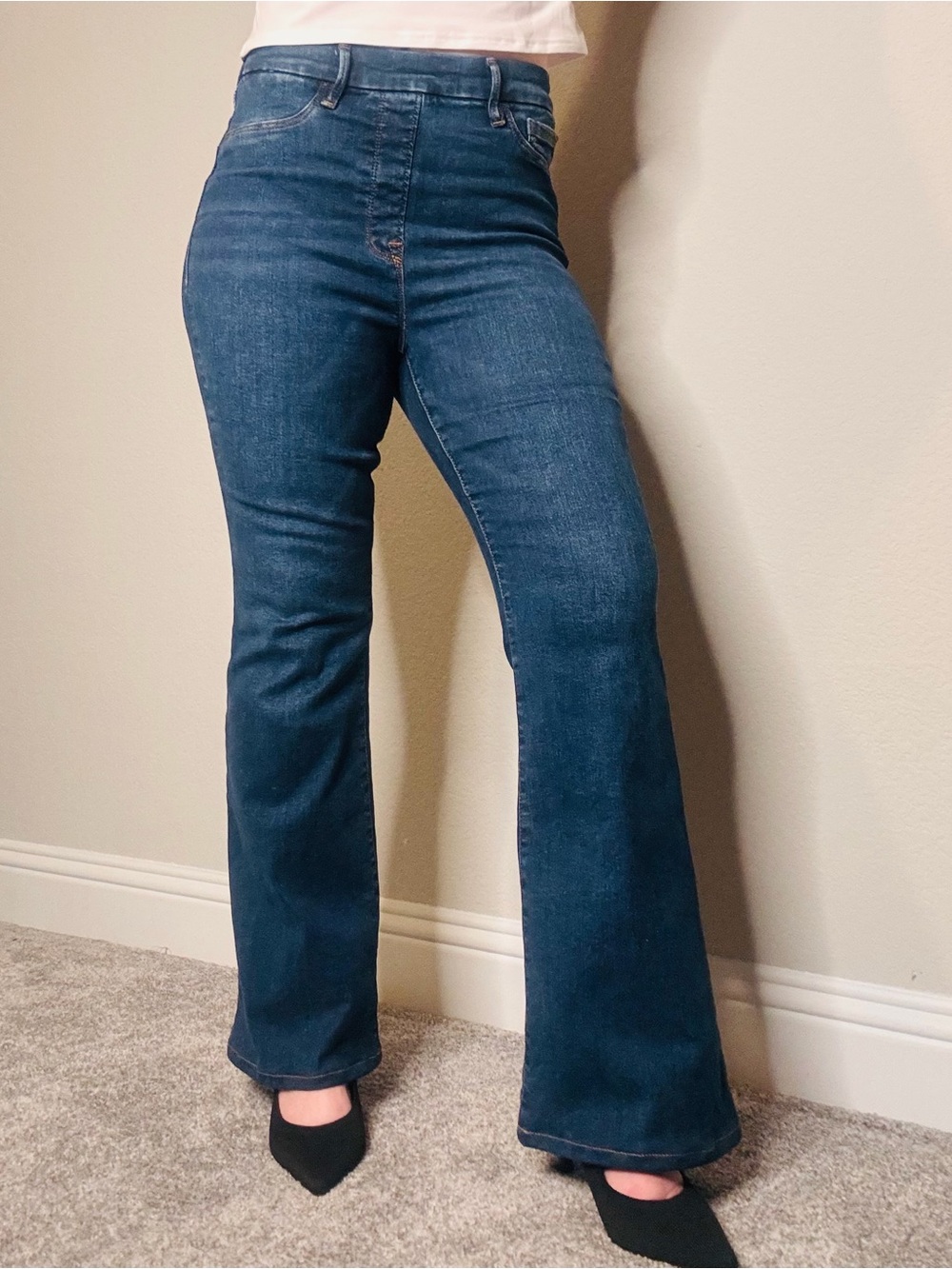 NWOT Good American Dark Blue High-Rise Flare Jeans